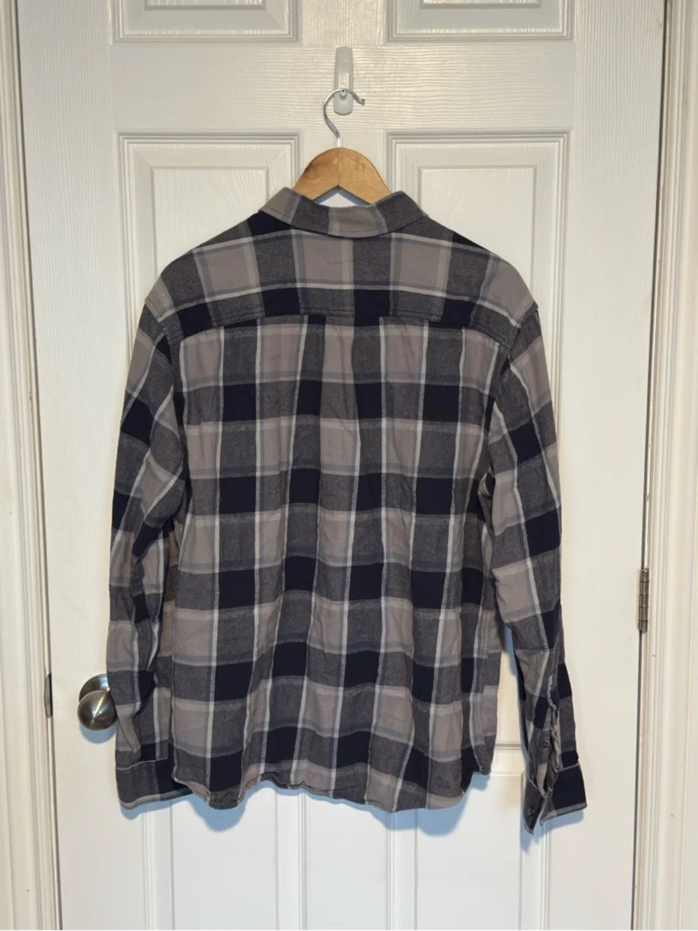 Eddie Bauer Navy & Gray Plaid Button-Down Shirt - Picture 3 of 3